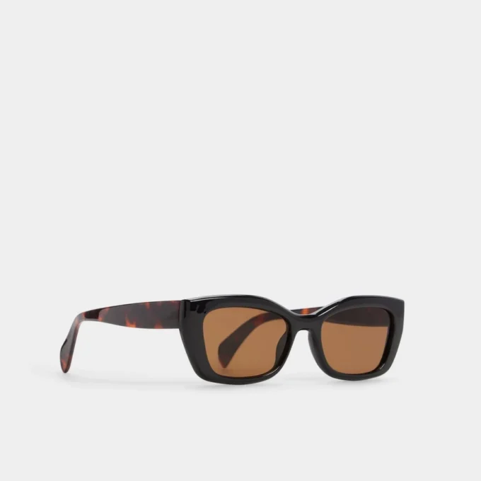 Calaberynx Cat eye sunglasses Calaberynx Cat eye sunglasses